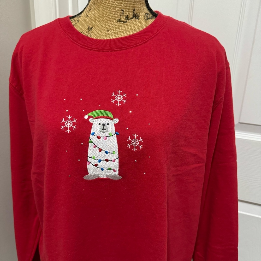 Vintage Embroidered Polar Bear Sweatshirt